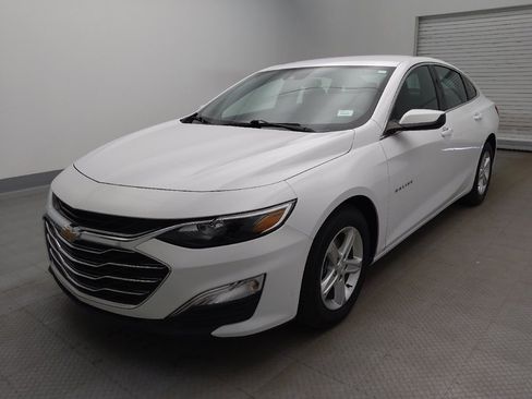Used 2024 Chevrolet Malibu LS FWD image 2
