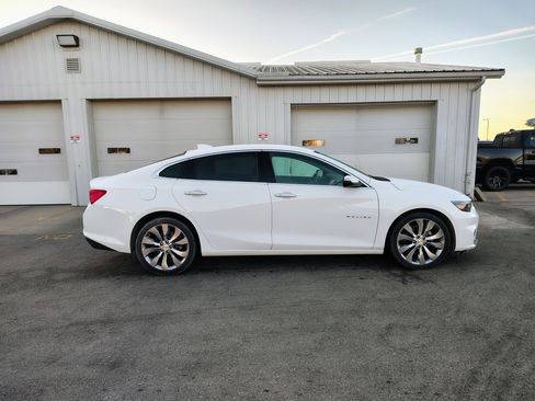 Used 2016 Chevrolet Malibu Premier w/ Driver Confidence Package image 7