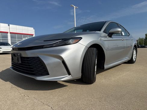 Certified 2025 Toyota Camry LE AWD/4WD image 6