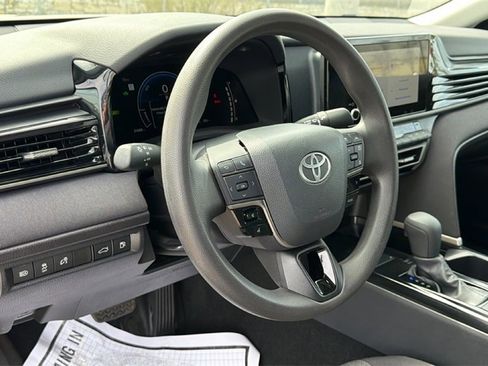 Certified 2025 Toyota Camry LE image 21