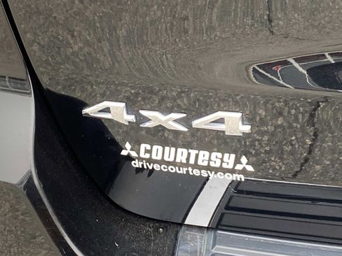 Used 2020 Jeep Grand Cherokee Overland image 6