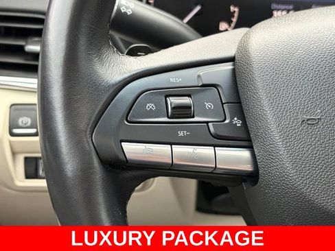 Used 2023 Cadillac CT4 Luxury w/ Sun And Sound Package RWD image 21