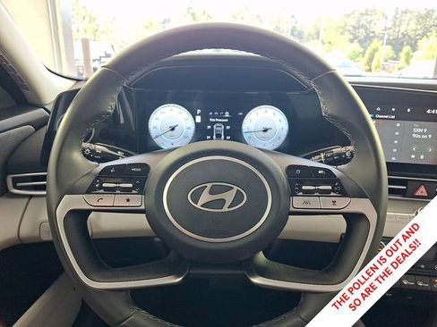 Certified 2024 Hyundai Elantra Limited FWD image 27