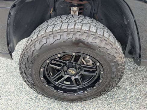 Used 2006 Jeep Grand Cherokee Overland w/ Skid Plate Group AWD/4WD image 12