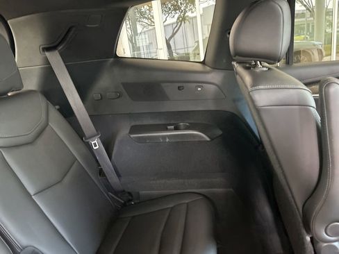 Used 2021 Cadillac XT6 Sport image 35