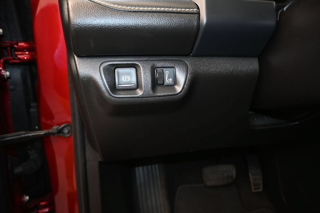 Certified 2023 GMC Acadia SLT FWD image 13