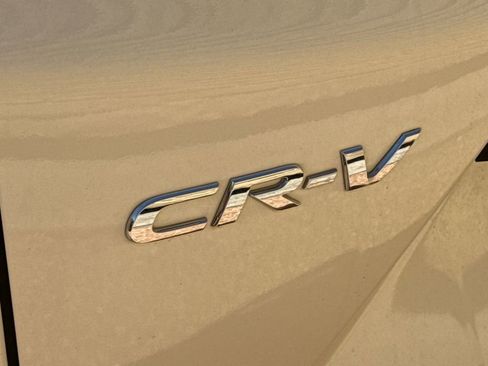 Used 2018 Honda CR-V LX image 7