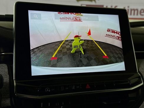 Used 2023 Jeep Compass Latitude w/ Sun and Sound Group image 5