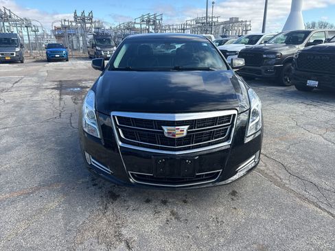 Used 2017 Cadillac XTS Luxury image 2