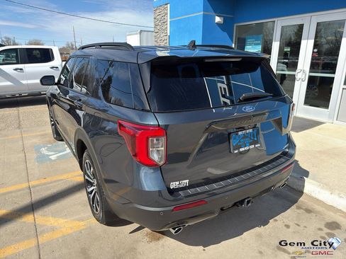 Used 2023 Ford Explorer ST-Line w/ Class IV Trailer Tow Package AWD/4WD image 7