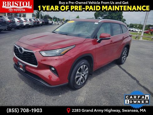 Used 2023 Toyota Highlander XLE AWD/4WD image 3