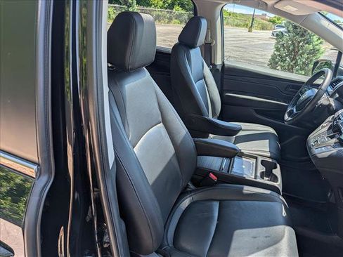 Used 2025 Honda Odyssey EX-L image 12