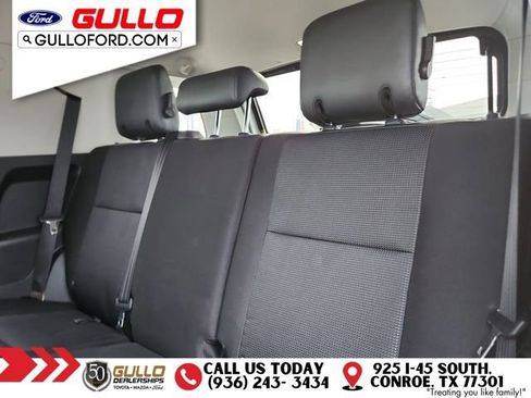 Used 2013 Toyota FJ Cruiser 4WD w/ Convenience Pkg image 13