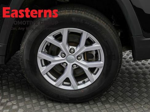 Used 2022 Jeep Grand Cherokee L Limited image 38