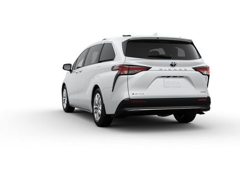New 2025 Toyota Sienna Limited image 7