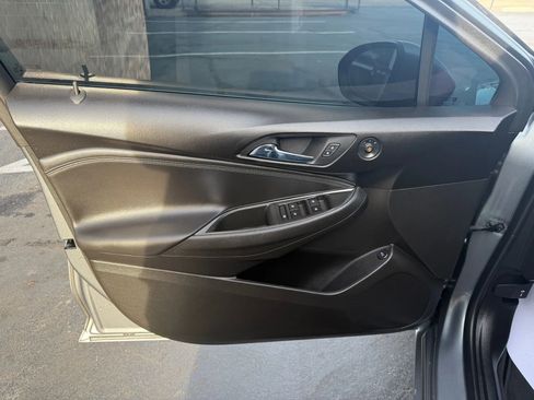 Used 2018 Chevrolet Cruze Premier w/ Enhanced Convenience Package image 10