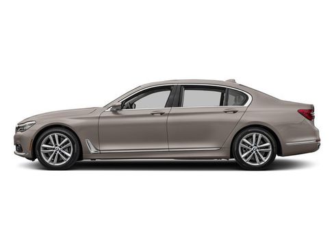 Used 2018 BMW 750i xDrive AWD/4WD image 6