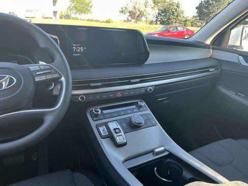 New 2025 Hyundai Palisade SE image 7