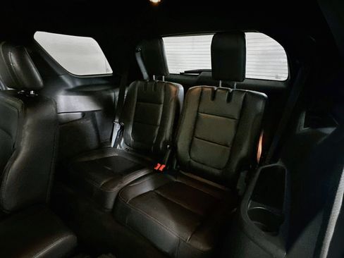 Used 2017 Ford Explorer Sport AWD/4WD image 30