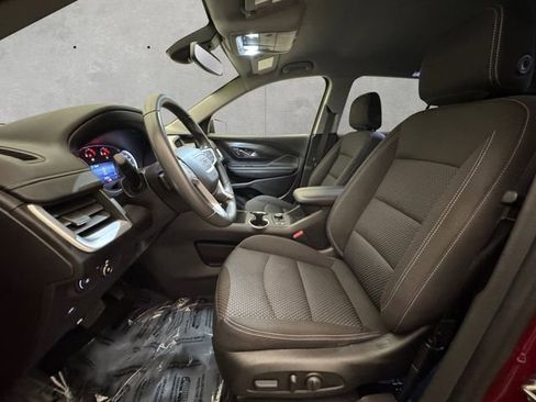Used 2024 GMC Terrain SLE w/ Driver Convenience Package image 19