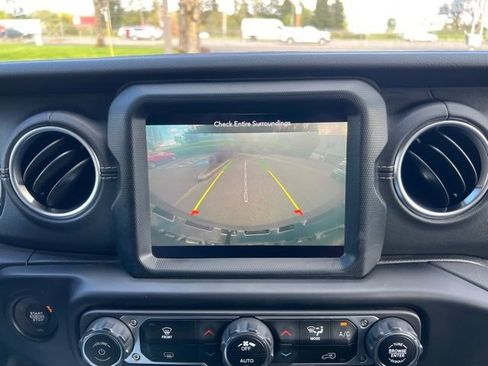 Used 2021 Jeep Wrangler Unlimited Sahara w/ Safety Group image 30