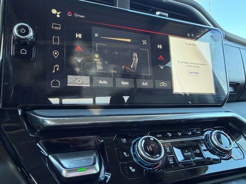 Used 2025 GMC Sierra 2500 Denali w/ Denali Reserve Package image 28