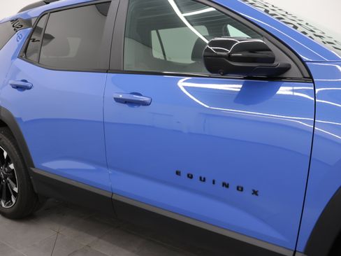 Used 2025 Chevrolet Equinox RS w/ Safety and Technology Package AWD/4WD image 30