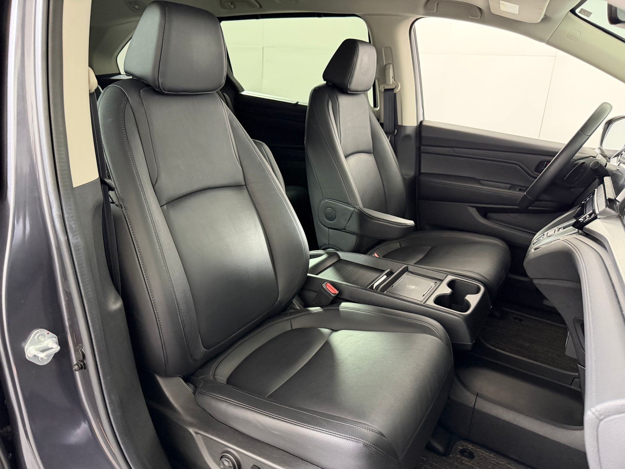 Certified 2025 Honda Odyssey EX-L image 19