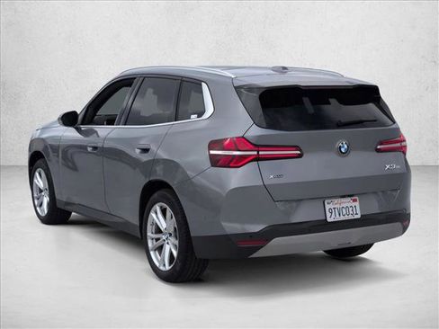 Used 2025 BMW X3 xDrive30i w/ Premium Package AWD/4WD image 7