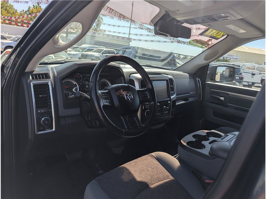 Used 2017 RAM 1500 Big Horn RWD image 5
