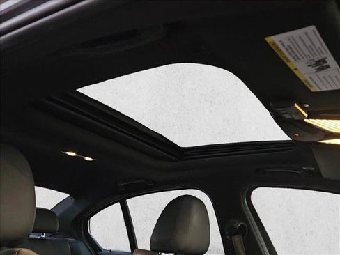 Used 2021 BMW 330i Sedan w/ Convenience Package image 22