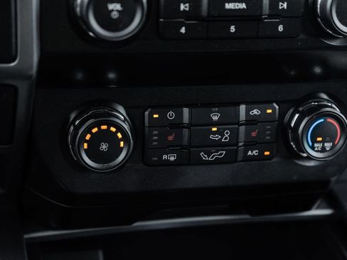 Used 2019 Ford F150 XLT w/ Equipment Group 302A Luxury AWD/4WD image 26