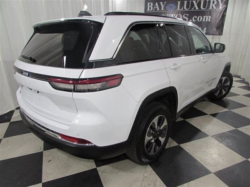 Used 2023 Jeep Grand Cherokee 4WD 4xe image 45