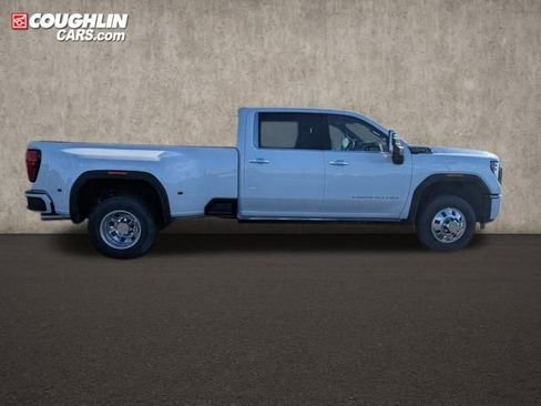 New 2026 GMC Sierra 3500 Denali Ultimate AWD/4WD image 8