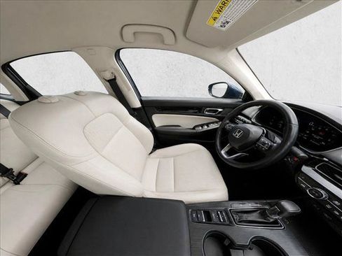 Used 2024 Honda Civic Touring image 13