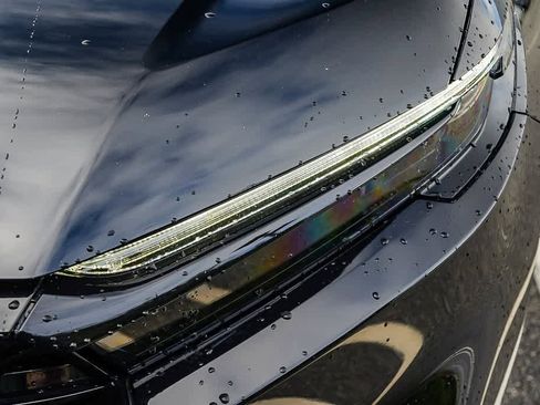 Used 2024 Honda CR-V Sport Touring image 8