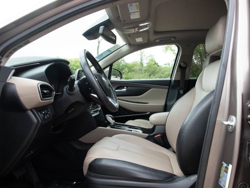 Used 2019 Hyundai Santa Fe Limited AWD/4WD image 23