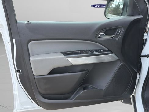 Used 2015 Chevrolet Colorado LT w/ Luxury Package image 30