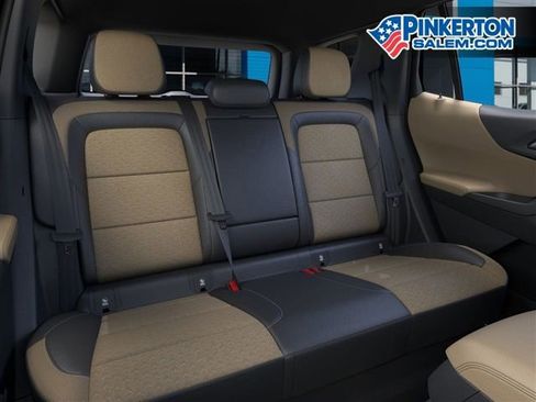 New 2026 Chevrolet Equinox ACTIV w/ Safety and Technology Package AWD/4WD image 17
