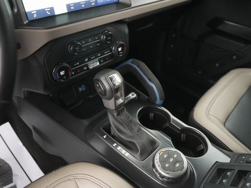 Used 2024 Ford Bronco Wildtrak image 27