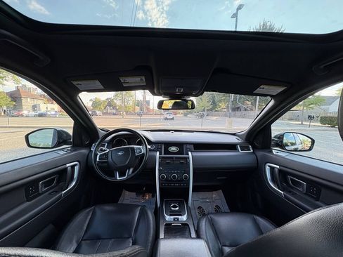 Used 2017 Land Rover Discovery Sport HSE AWD/4WD image 14