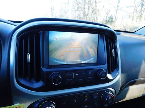 Used 2017 GMC Canyon SLT image 10