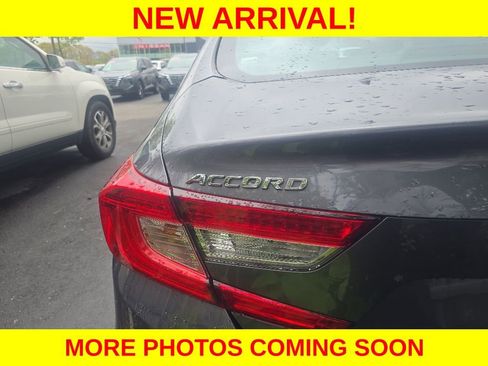 Used 2018 Honda Accord LX image 13