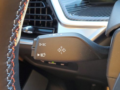 Certified 2024 BMW X6 M60i w/ Dynamic Handling Package image 14