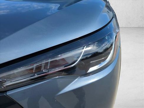 Used 2025 Toyota Corolla Cross L FWD image 9