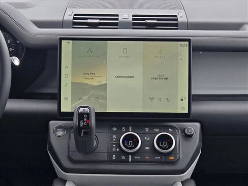 New 2026 Land Rover Defender 130 X-Dynamic SE AWD/4WD image 12