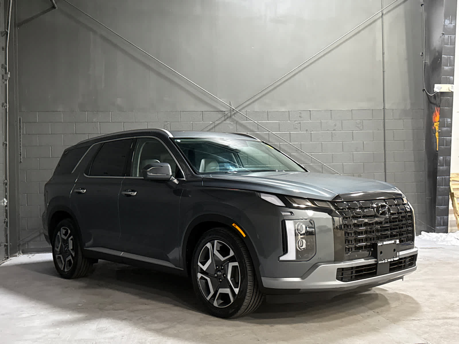 Used 2024 Hyundai Palisade SEL AWD/4WD image 1