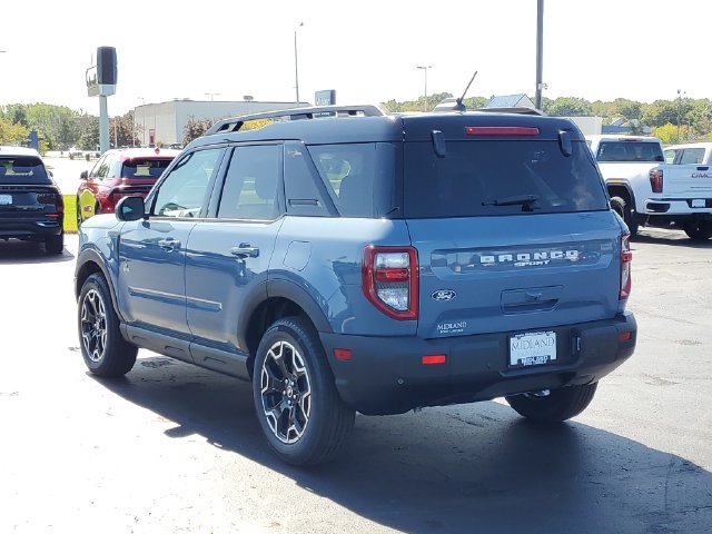 New 2026 Ford Bronco Sport Outer Banks w/ Elevation Graphic Package AWD/4WD image 4