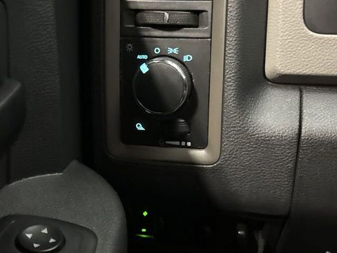 Used 2012 RAM 3500 ST w/ Chrome Appearance Group AWD/4WD image 17
