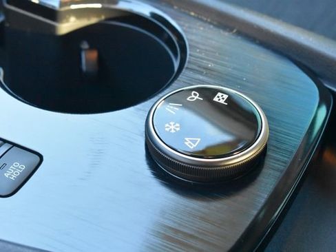 Used 2023 Nissan Rogue SV image 22